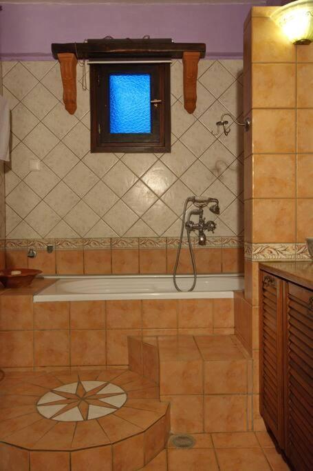 Orfeas Hoyse 1 Ferienhaus *
